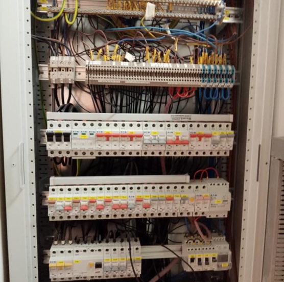 Elektroinstalace Elektroinstalace